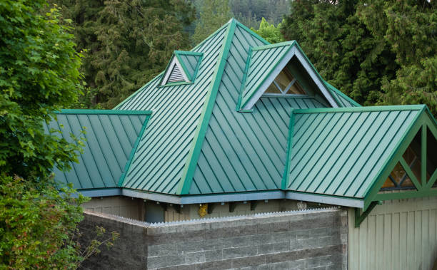 Best Roof Maintenance and Cleaning  in Pasatiempo, CA